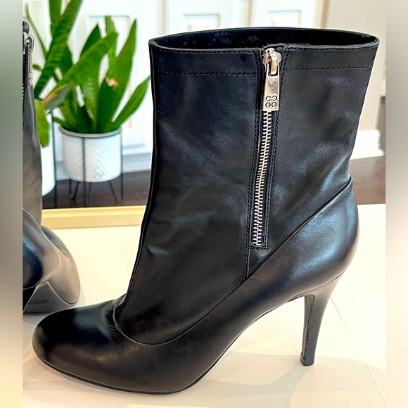 COACH BETHIE Smooth Nappa Boots - 8.5B Black 3.5 inch heel NWOT - Picture 10 of 14